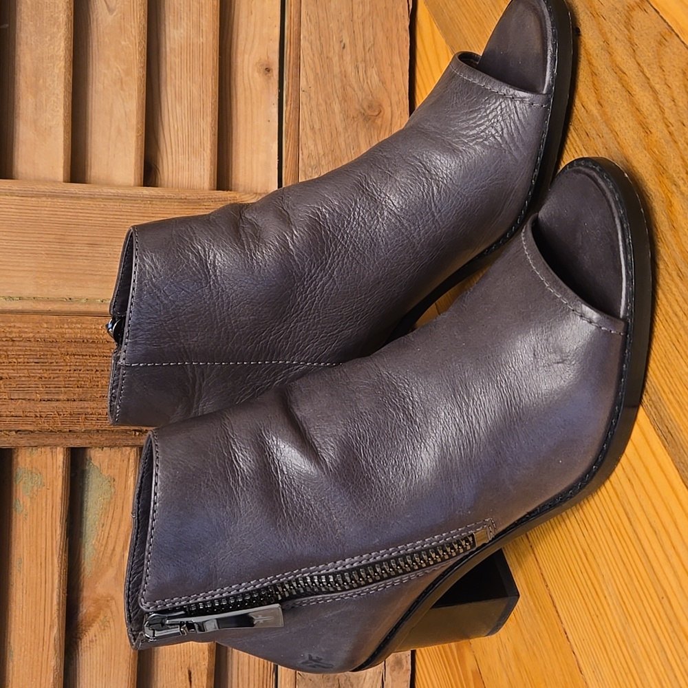 Frye Women's Gray Leather Peep-Toe Ankle Booties